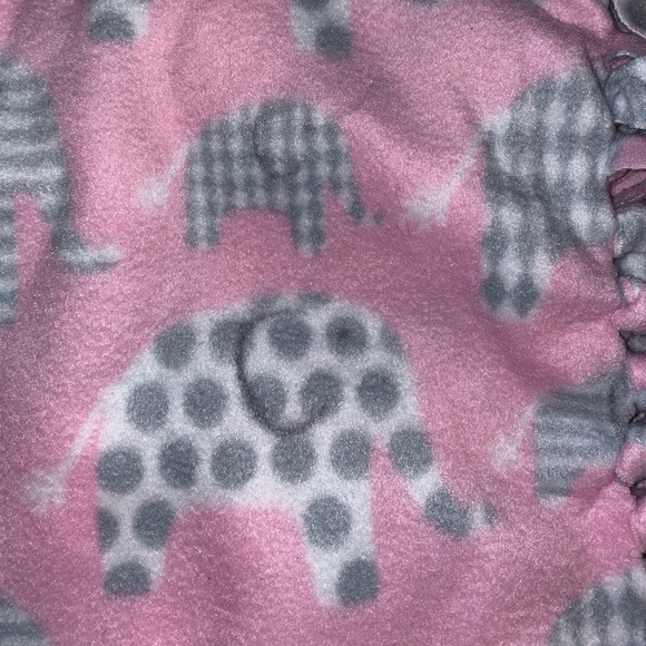 Fleece baby blanket - handmade - thick and warm! - Picture 4 of 4